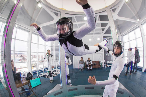 Полёт в аэротрубе  в Хабаровске. Ultra Подарки. Полёт в аэротрубе  в Хабаровске. Попробуйте полёт в аэротрубе . Сервис: UltraPodarki.ru 8 800 505 95 30. Полёт в аэротрубе , аэротруба Хабаровск, полёт Хабаровск