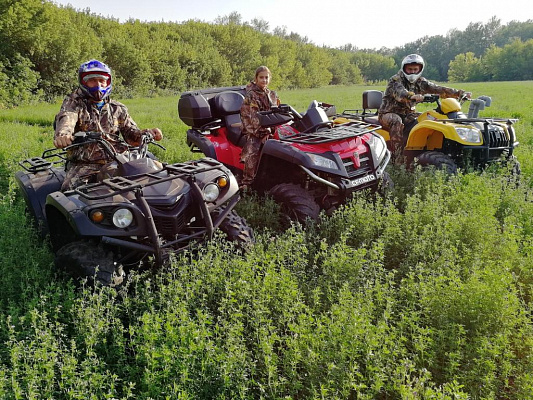 Катание на квадроциклах в Хабаровске. Сервис Ultra Подарки. Подарочный сертификат на катание на квадроциклах в Хабаровске. Закажите катание на квадроциклах недорого и наслаждайтесь активным отдыхом с друзьями. Выбирайте живописные маршруты для езды на квадроциклах. Сервис UltraPodarki.ru 8800-505-9530. Катание на квадроциклах, Прокат квадроциклов, езда на квадроцикле, прокат квадроциклов Хабаровск, катание на квадроциклах Хабаровск, Катание на квадроциклах зимой, Катание на квадроциклах летом, Сертификат на катание на квадроциклах 

