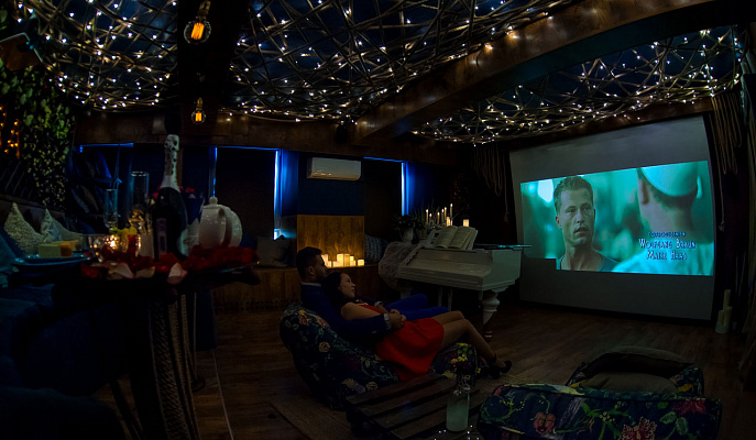 Романтическое свидание в кинотеатре в Хабаровске. Ultra Подарки. Купить романтическое свидание в кинотеатре в Хабаровске. Подарите самым близким незабываемые моменты и признайтесь в искренних чувствах. Сервис UltraPodarki.ru 8-800-505-95-30. Романтическое свидание в кинотеатре в Хабаровске, свидание в Хабаровске, свидание в кинотеатре, сертификат на свидание в кинотеатре, сертификат на свидание в Хабаровске, купить свидание, купить свидание Хабаровск, первое свидание, девушка свидание, хороший кинотеатре, романтический кинотеатре, романтический вечер, романтический ужин, романтические любимому, романтическая музыка