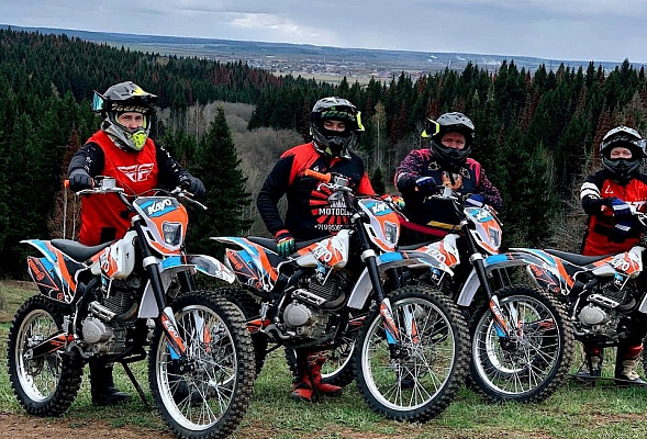 Катание на мотоцикле в Хабаровске. ULTRA ПОДАРКИ. Купить катание на мотоцикле в Хабаровске. Попробовав езду на мотоциклах, вы получите порцию адреналина и невероятные эмоции. Сервис: UltraPodarki.ru 8 800 505 95 30.. Катание на мотоцикле в Хабаровске, прокат мотоциклов Хабаровск, катание на мотоциклах, прокат мотоцикла, езда на мотоцикле Хабаровск, езда на мотоцикле, мотопрогулка Хабаровск, мотопрогулка, поездки на байке, личный мотоцикл, катание на мотоцикле, мотоциклетный шлем, увлечение поездками на мотоцикле, пристрастие к мотоциклам, сертификат на поездку на мотоцикле, прокатиться на мотоцикле, мото-транспорт, мото-треки, мото-поездки, езда на мотоцикле в Хабаровске, катание на мотоцикле в Хабаровске, мотоклуб в Хабаровске
