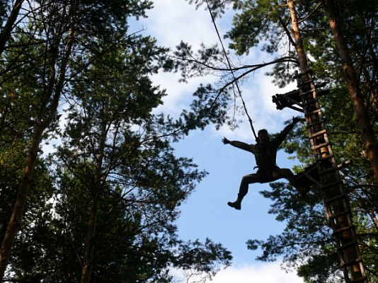 Роупджампинг - прыжки с верёвкой в Хабаровске. Подарочные сертификаты Ultra Подарки. Роупджампинг в Хабаровске - Экстремальный оригинальный подарок или подарочный сертификат на Роупджампинг - прыжки с верёвкой. Сервис UltraPodarki.ru 8-800-505-95-30. роупджампинг Хабаровск, прыжок веревка Хабаровск, роупджампинг, прыжок веревка, прыжок с веревкой, Подарок, подарочный сертификат, экстрим, экстремальный подарок