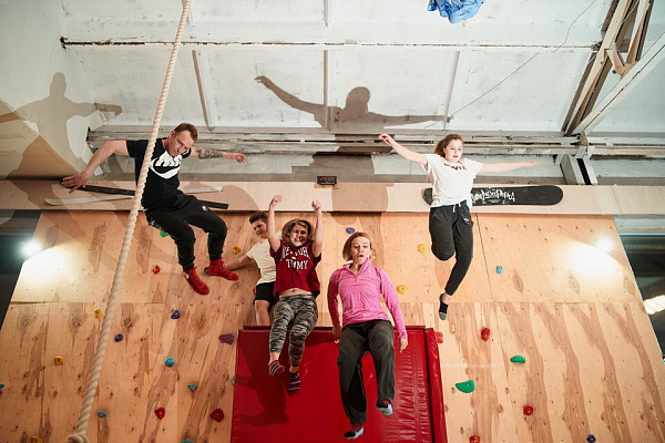  Батутный центр в Хабаровске. Сервис Ultra Подарки. Купить подарочный сертификат в батутный центр, попробуйте прыжки на батуте в Хабаровске. Сервис UltraPodarki.ru 8 (800) 555 95-30.. Батутный центр , батутный центр, батутный центр цены, батутный центр в Хабаровске,  батутный парк, батут прыгать, прыжки +на батуте, батут Хабаровск, батут спорт