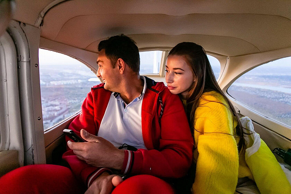 Полет на самолете в Хабаровске. Ultra Подарки. Купить полёт на самолёте в Хабаровске. Испытайте невероятные ощущения от прогулки на самолёте или порадуйте своих близких подарив сертификат на полет в подарок. Сервис UltraPodarki.ru 8 800 505 95 30. полёт на самолёте, сертификат на полёт, цены самолёт, полёт в подарок, реальный полёт, реальный полёт на самолёте, купить полёт Хабаровск, полёт на самолёте Хабаровск, сертификат на полёт Хабаровск, цены полёт Хабаровск